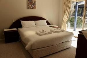 Ashani - My house is your house.