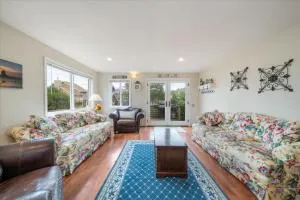 Sandpiper Beach House - Tolovana Park