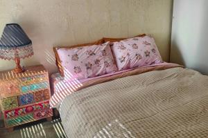 Bastion Abode ~ 900 meters from the beach!