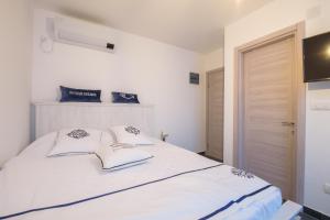 Nely apartments