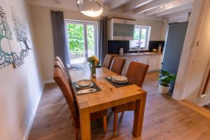 Ferienhaus Moselhöhe - 2023 neu renoviert, mit Design-Ausstattung & großem Garten