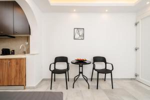 Celestial Seaview Apartments-Thiseas