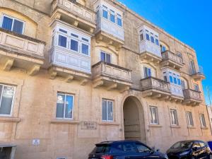 Gozo Spacious Apartment with Large Communal Pool