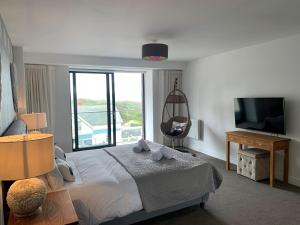 12 Woolacombe East - Luxury Apartment at Byron Woolacombe, only 4 minute walk to Woolacombe Beach!