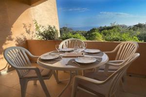 Appartements Superbe, renove, au calme, plage 200m, terrasse vue Mer! : photos des chambres