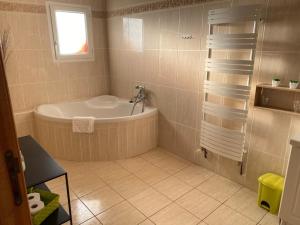 B&B / Chambres d'hotes The garden house & aloes bien-etre spa : photos des chambres