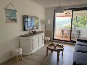 Appartements Bastide T3 - Piscine - Vue Mer - Wifi - 2 SDB - 6 personnes : photos des chambres