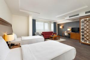Business Double Room with Gym Access room in Miracle Istanbul Airport Hotel & Spa