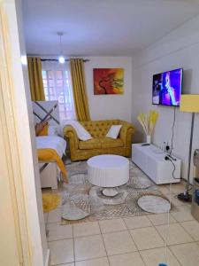 Lux Suites Red Plate Studio Apartments