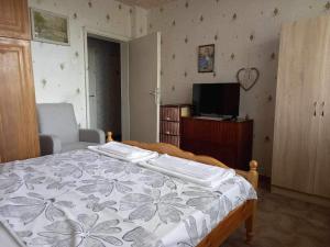 Vintage Vibes - Family Flat in a Quiet Area