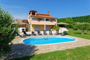 Holiday Home Brajdice by Rent Istria