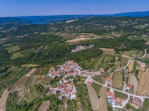 Holiday Home Brajdice by Rent Istria