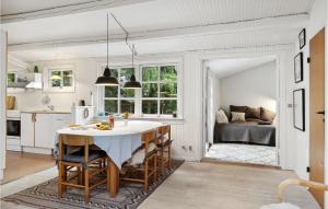 Stunning Home In Fårevejle With Wifi