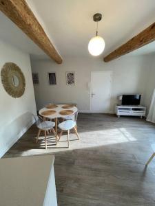 Appartements Appartement cosy, refait a neuf : photos des chambres