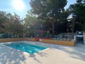 Campings Camping de l'Arnel : photos des chambres