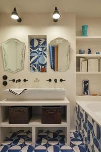 Maisons d'hotes Maisons 322 - La Flamboyante : Chambre Double Deluxe avec Baignoire
