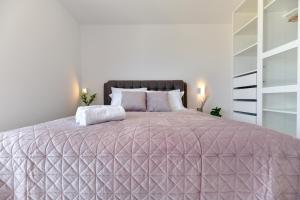 Mijatović holidays Sunset Villa Mandre min 4 nights stay