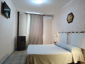 Double or Twin Room - Disability Access room in La Mezzanella Guesthouse