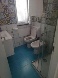 casa Yellow sul mare con accesso alla spiaggia privata