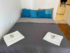 City Center Studio with Balcony