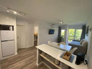 Alucinante Apt. con vistas, piscinas y recepción 24 hs.