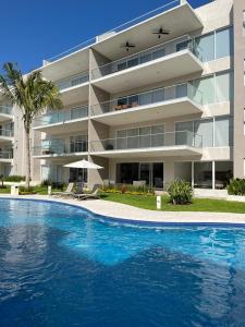 Acapulco Diamante Varadero D001