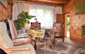 4 Bedroom Gorgeous Home In Rowy