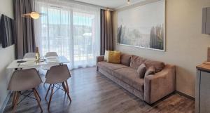 HolidayHomePL Bel Mare 305e z sypialnią i z balkonem