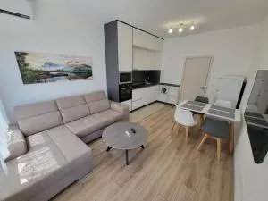 Angie's - 东吉托伊