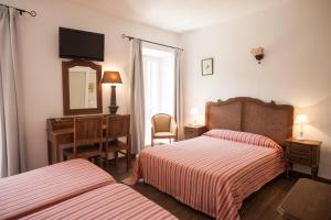 Family Room with Mountain View room in Hôtel de la Plage Les Arcades