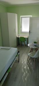 Cinema House Single & Double Rooms & Studio Apartments