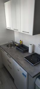 Cinema House Single & Double Rooms & Studio Apartments