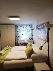 Double Room with Private External Bathroom room in Cityhotel Junger Fuchs