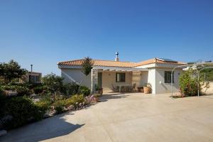 Villa Kanaki Private Pool Villa for Familes and Groups