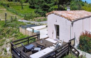 Maisons de vacances Amazing Home In Mercuer With Outdoor Swimming Pool, Wifi And 1 Bedrooms : photos des chambres