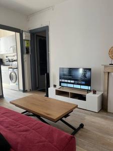 Joli appart à 10 minutes de Paris en métro - Parking Offert