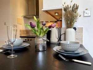 Cute&Cozy Studio Apt in Barons Court