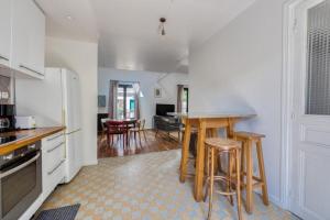 Maison au calme à 10 minutes à pied du métro ligne 11