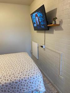 Habitación doble con baño privado Wifi y Tv Cable - Habitación 02, los Pellines 1325