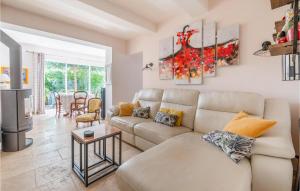 Maisons de vacances Stunning Home In Jonquires St Vincent With Wifi And 2 Bedrooms : photos des chambres