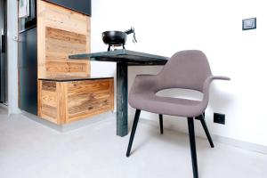 Small but WOW! Studio with pool @ the central lake