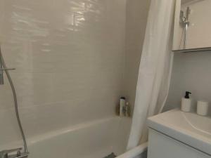 Appartement duplex 4 pers. à 50m des télécabines avec parking - FR-1-234-307