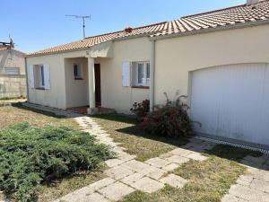 Maisons de vacances Maison Saint-Hilaire-de-Riez, 4 pieces, 6 personnes - FR-1-224-806 : photos des chambres