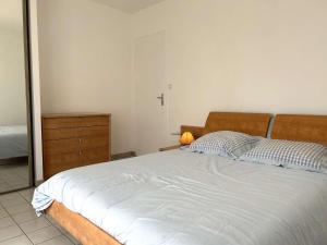 Maisons de vacances Maison Saint-Hilaire-de-Riez, 4 pieces, 6 personnes - FR-1-224-806 : photos des chambres