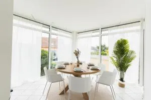 Appartment in den Weinbergen bei Mainz - mit 2x Doppelzimmern, 1x großes Wohnzimmer, Bad & Küche - Essenheim