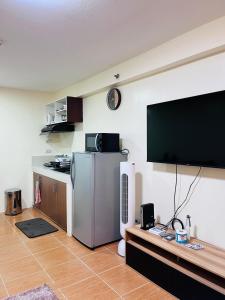 1 Bedroom Condo Unit with WiFi and Netflix at One Oasis