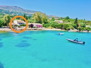 Beachfront House Christina with private heatable pool by DadoVillas