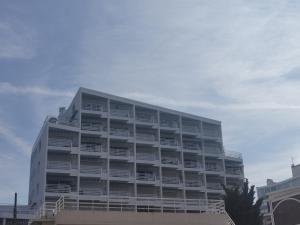 JUAN LES PINS 2P Le Tropique