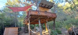 TreeHouses Ljubač Glamping Robinson