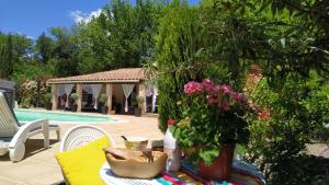 Maisons de vacances Gorges du Verdon : Guest house avec piscine : photos des chambres